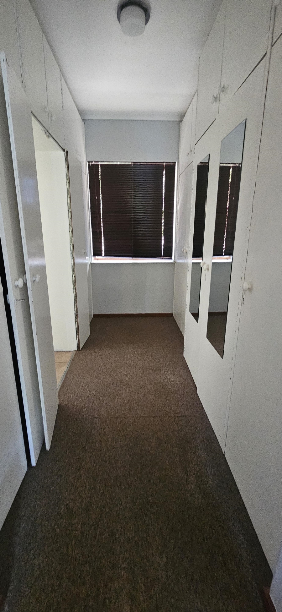 To Let 4 Bedroom Property for Rent in Lemoenkloof Western Cape